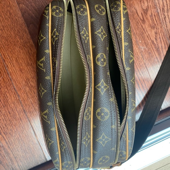 **SOLD** Louis Vuitton PM Reporter Messenger Shoulder Crossbody Bag - Picture 6 of 15